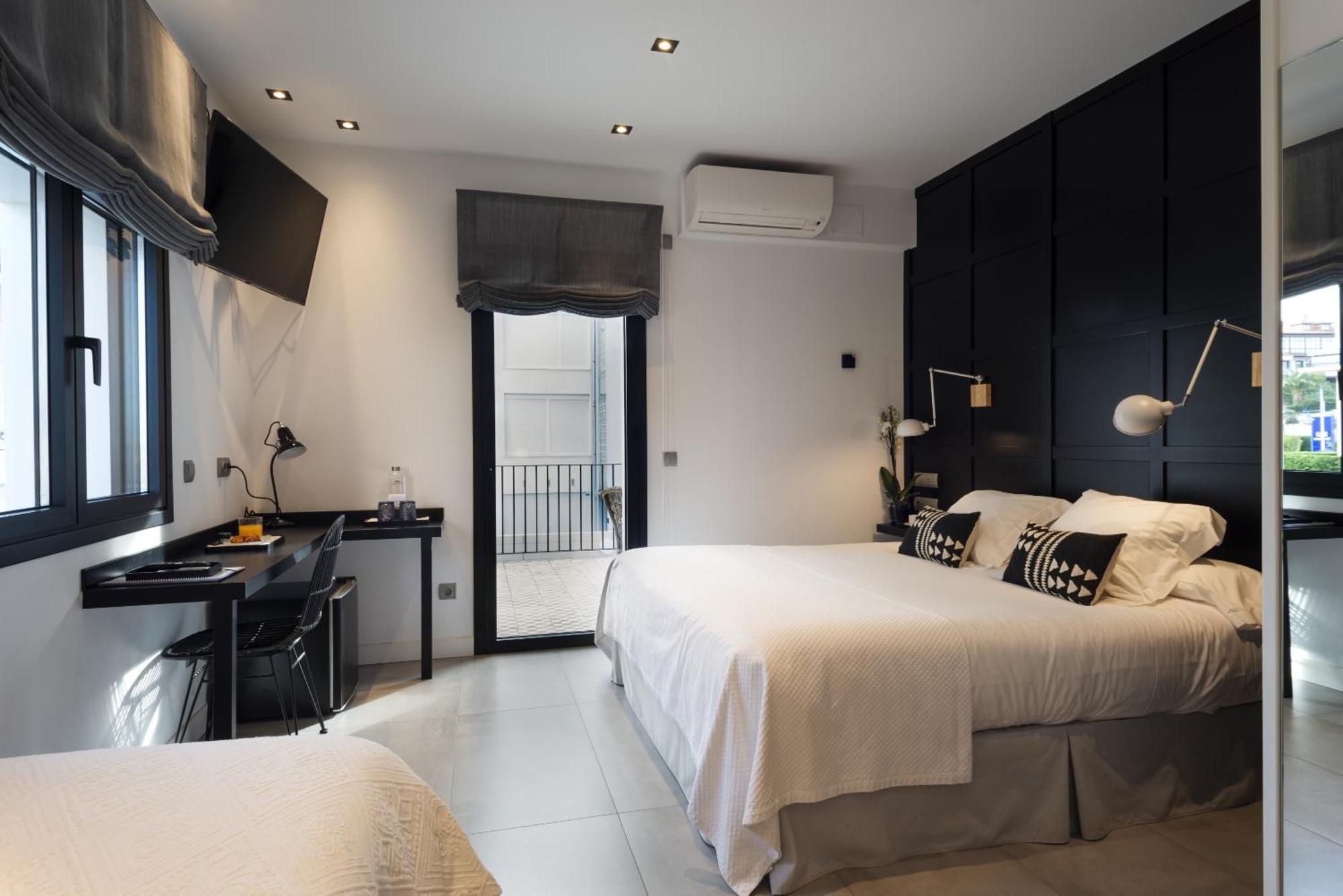 La Playa Suites Suances Bagian luar foto