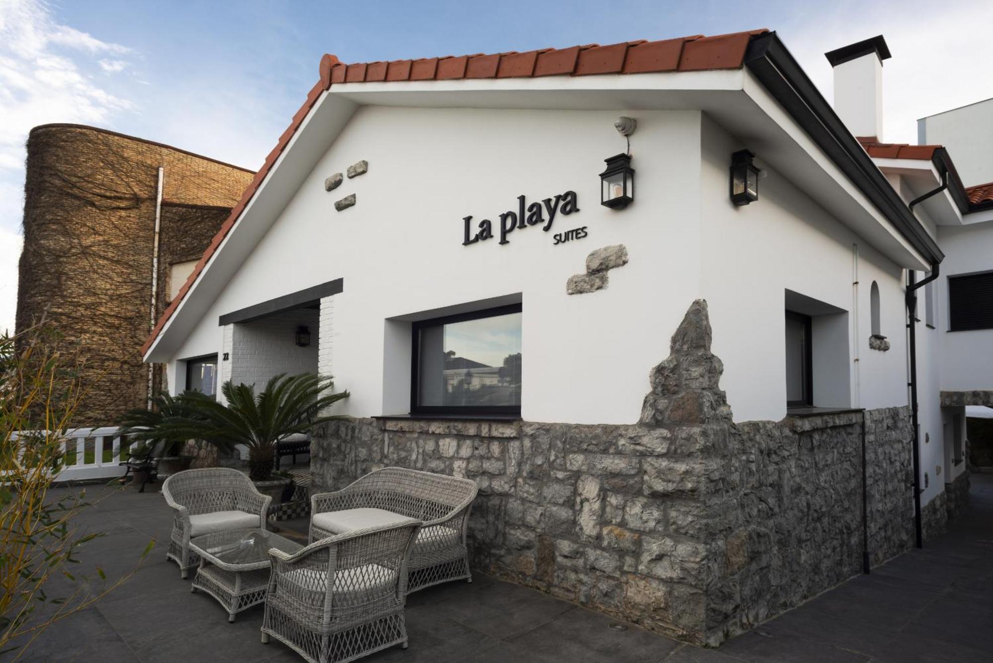 La Playa Suites Suances Bagian luar foto